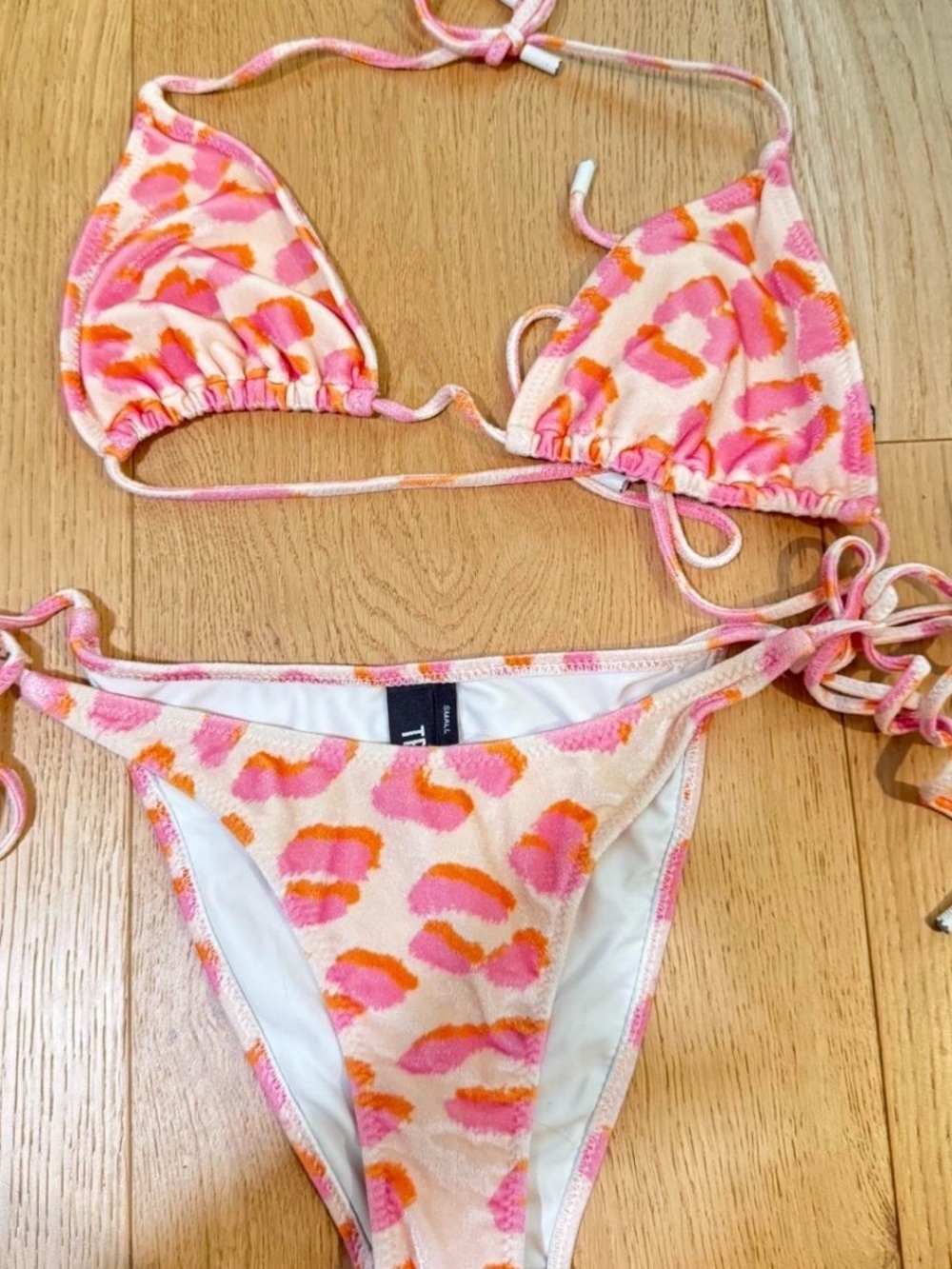 triangl bikini size small bottom large top